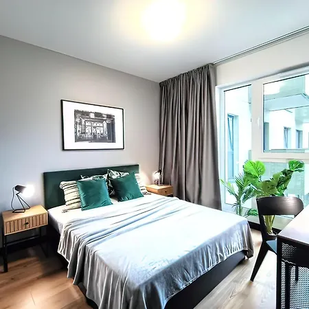 Apartman Fuzja Z Klimatyzacja - Bliskosc Piotrkowskiej W Sercu Lodzi