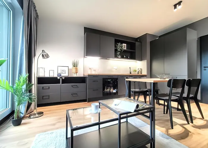 Fuzja Z Klimatyzacja - Bliskosc Piotrkowskiej W Sercu Lodzi وودج